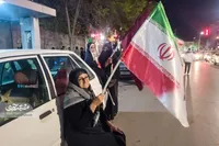 غیرت بانوی ۷۳ ساله محله ایثارگران به خاک وطن