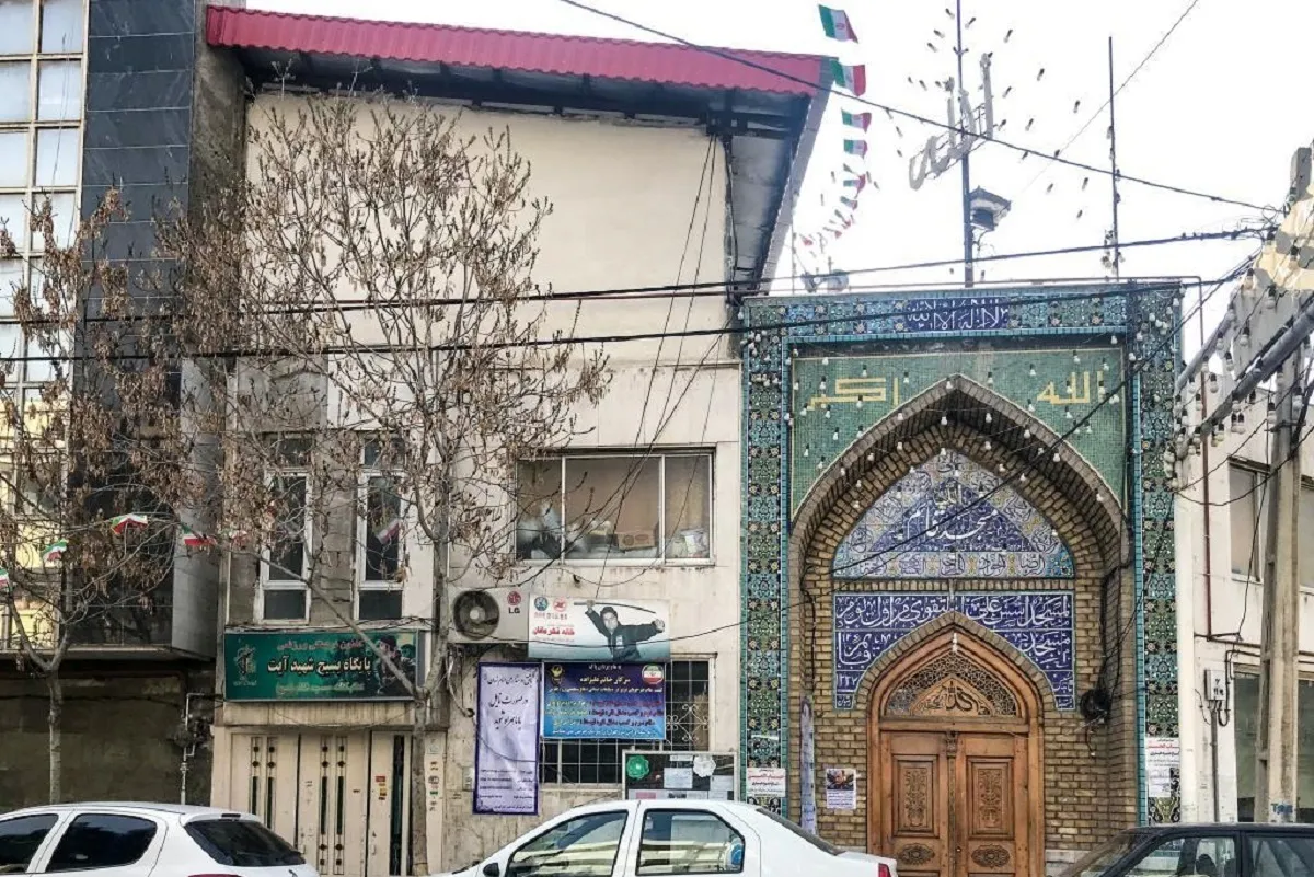 مسجد قائم؛ پایگاه دوستی اهالی کوی دکترا