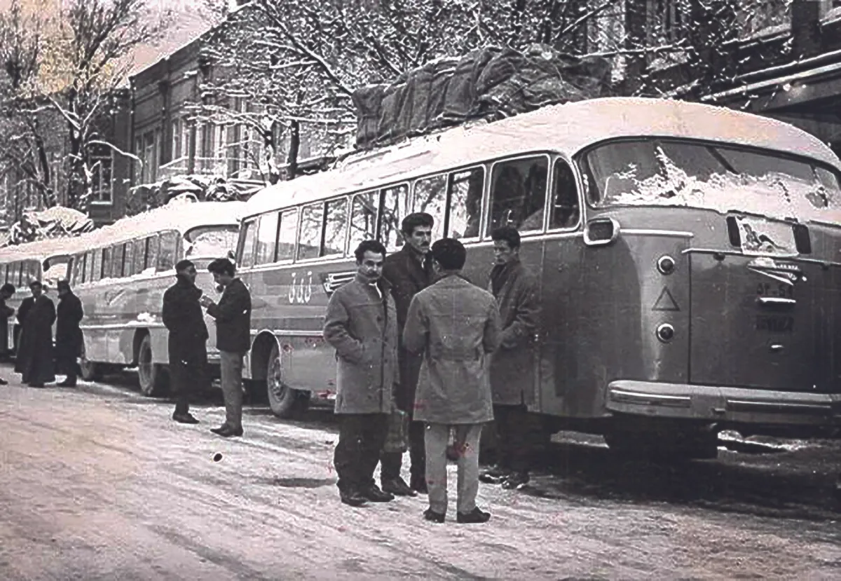 برادران اطمینان شعبه مشهد تی‌بی‌تی را تاسیس کردند