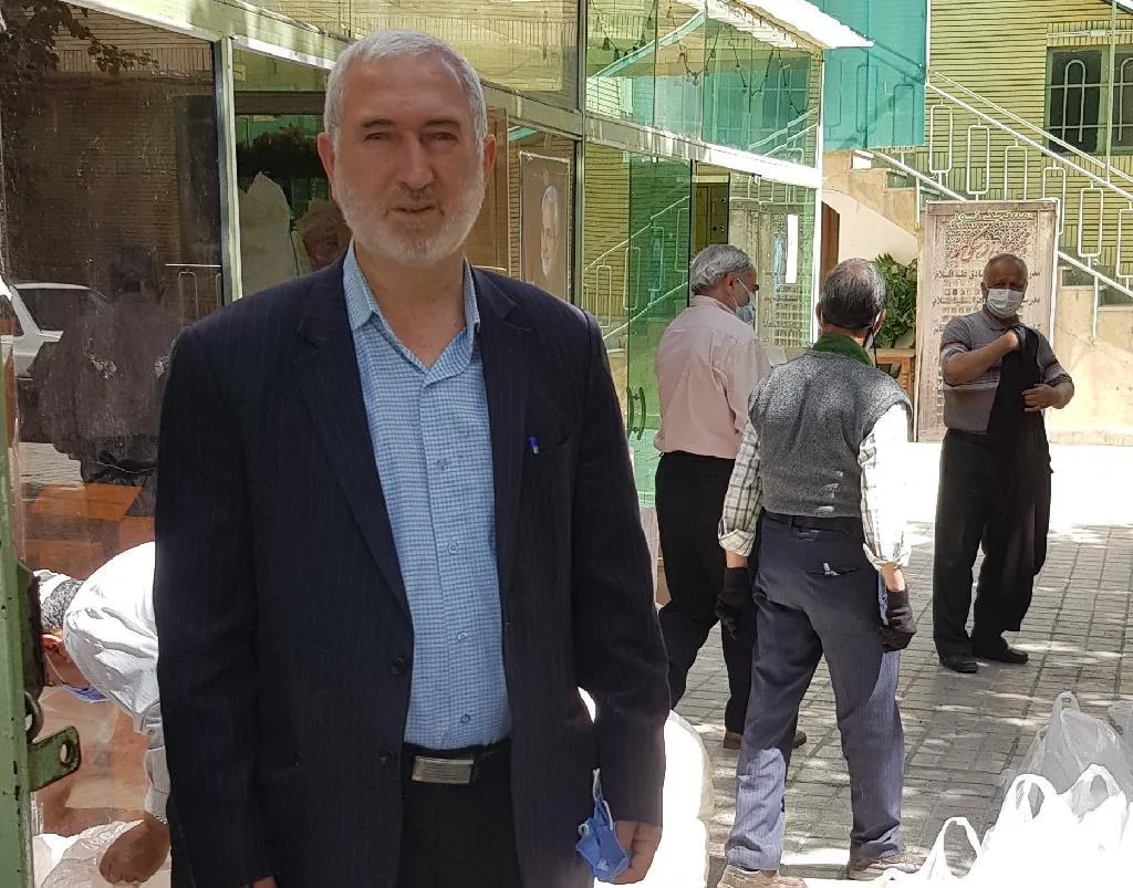 کمک‌ اهالی محله امام‌خمینی به نیازمندان در رمضان کرونایی