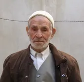 دوچرخه پای ثابت پیرمرد ۸۵ ساله&zwnj; برای رفتن به مسجد است