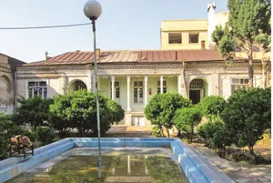 خانه تاریخی کوزه‌کنانی یادگار تاجر قاجاری