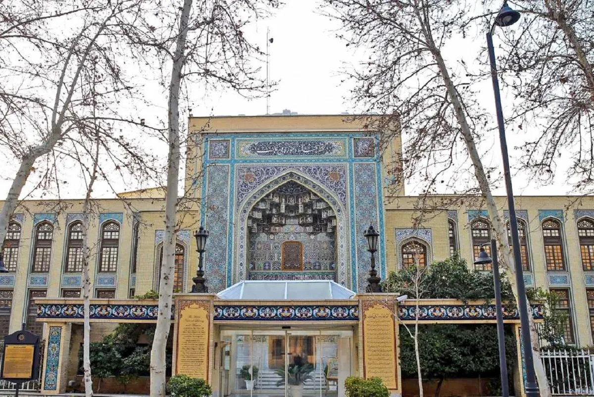 کتابخانه؛ میراث ماندگار حسین‌آقا ملک