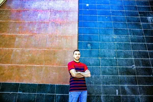 img-profile-author