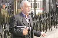 نعیم‌آبادی با عکس‌هایش راوی ۱۰ دی مشهد است