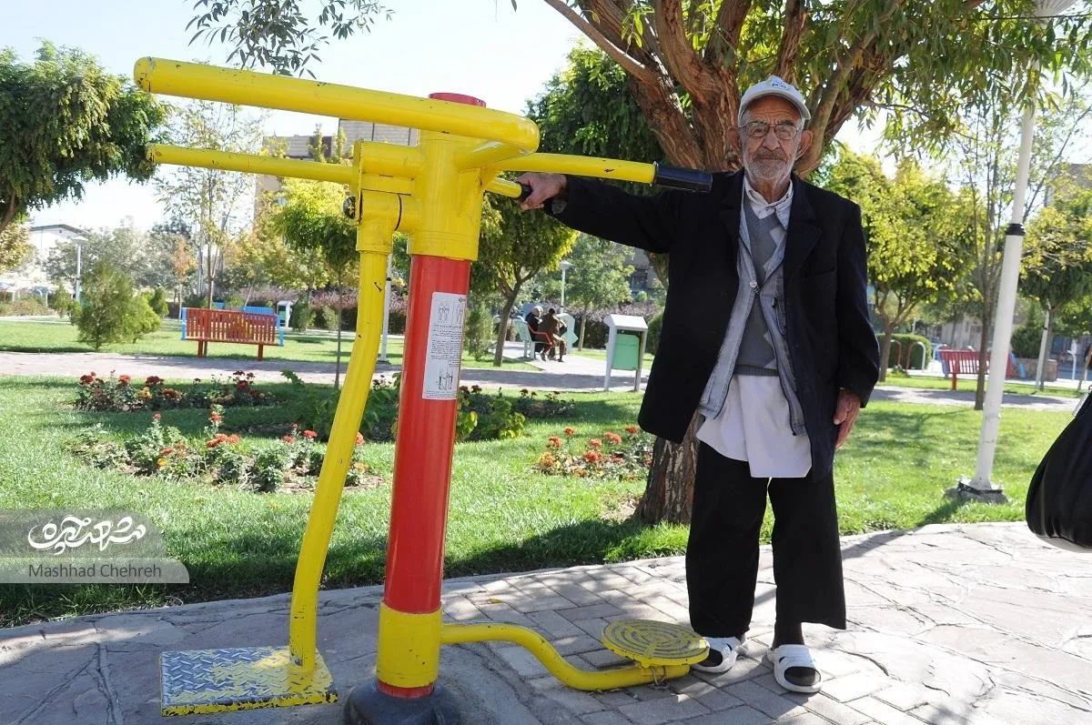 نوجوانی حاج‌علي مرادي در زمان احمدشاه گذشته است