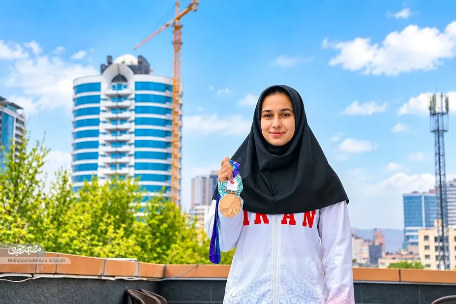 ماجرای تاریخ سازی ریحانه کریمی، دختر وزنه‌بردار مشهد