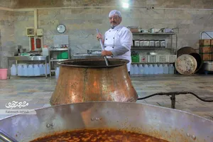 حاجی‌ذاکر خبره پخت شُله مشهدی است
