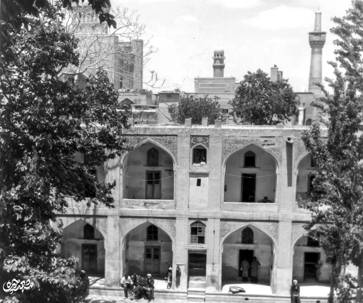 خیرات خان1