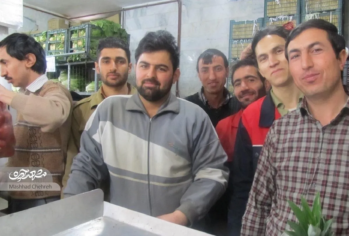 کشاورزان دیروز، میوه‌فروشان معروف امروز محله شاهد هستند