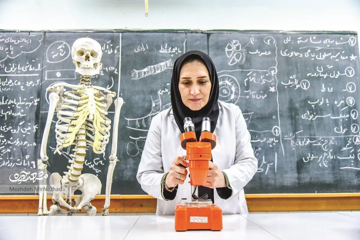 داستان پژوهش‌سرای ابوریحان زیر گنبد نیلی