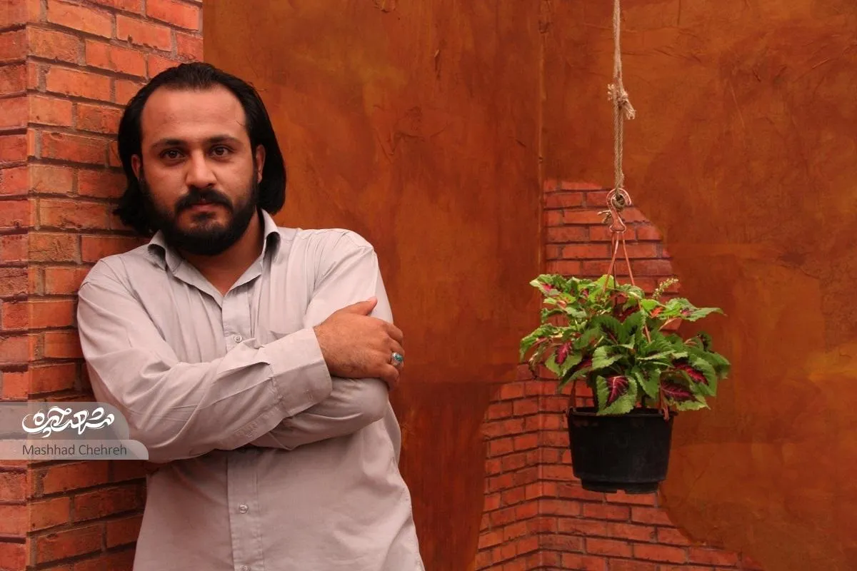 دنیای محمد جهان‌پا در تئاتر می‌گذرد