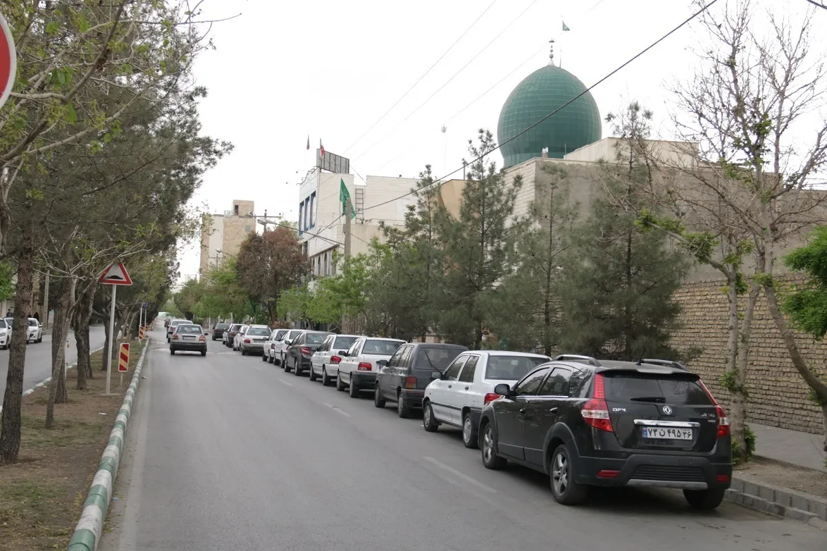 کوچه فاطمیه قلب محله لشکر است