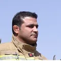 آتش‌نشانِ کشتی‌گیر، آتش را هم خاک می‌کند