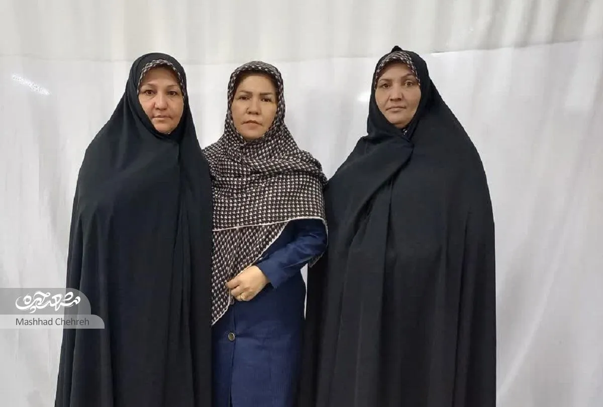 همسایه‌ها، عصای دست زائران سالخورده