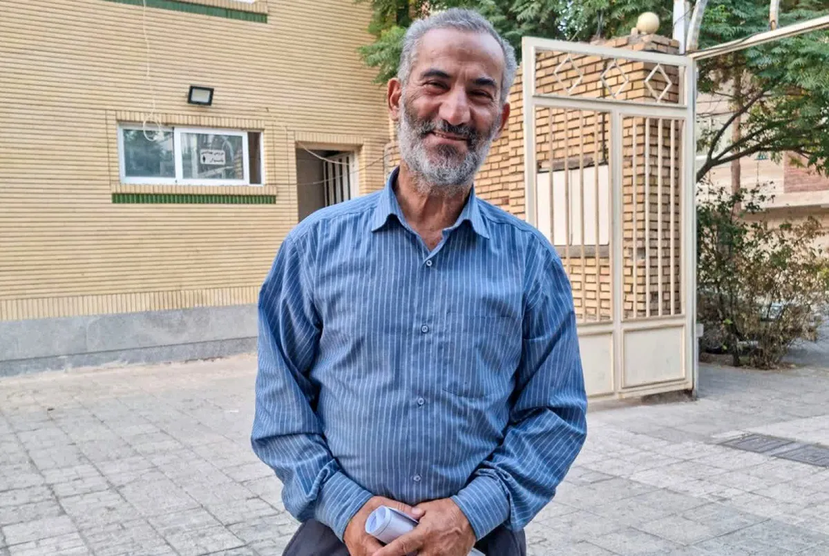 علی طبری