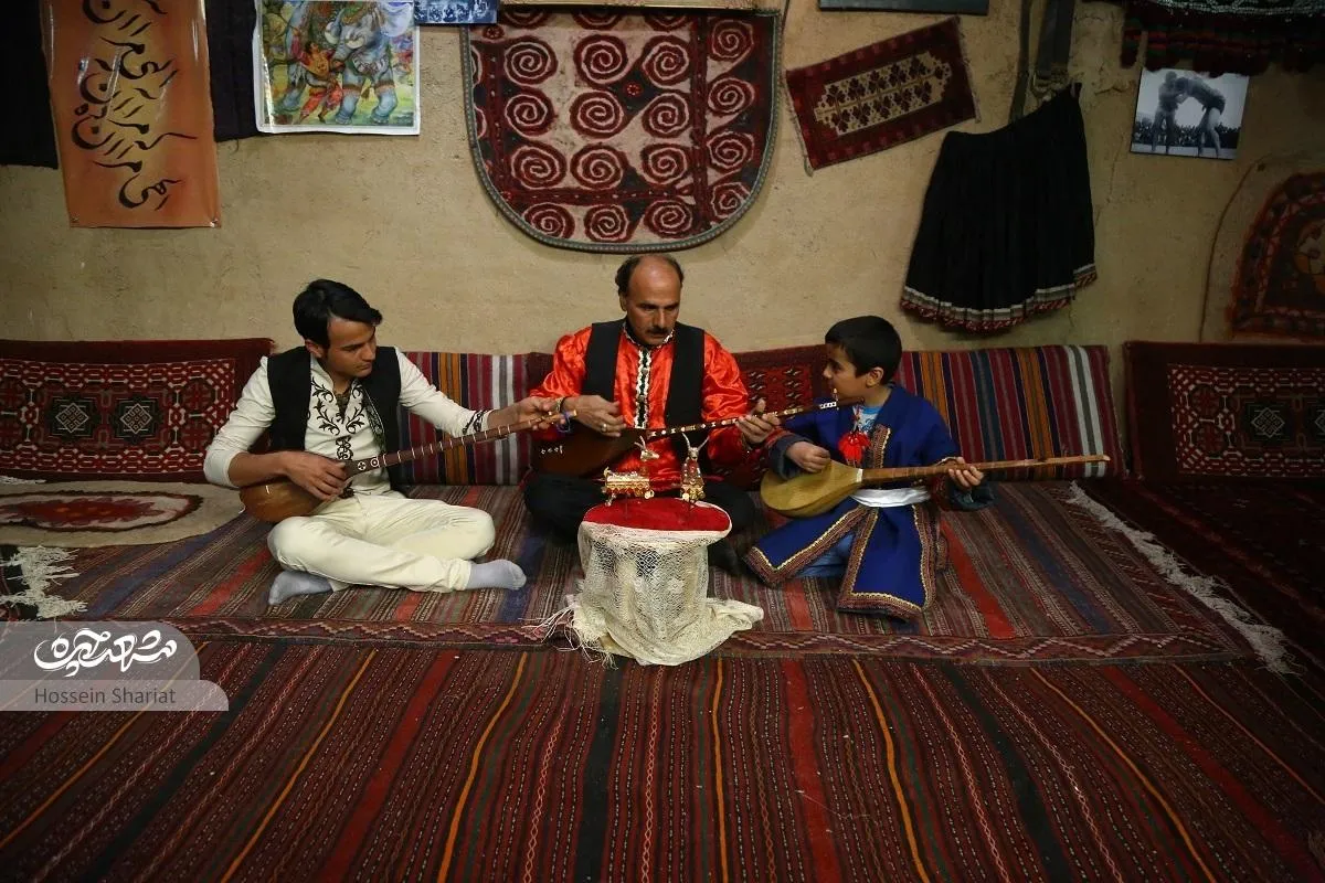 دوتار نوازی ۹ نسل از خانواده «جوانمردی»