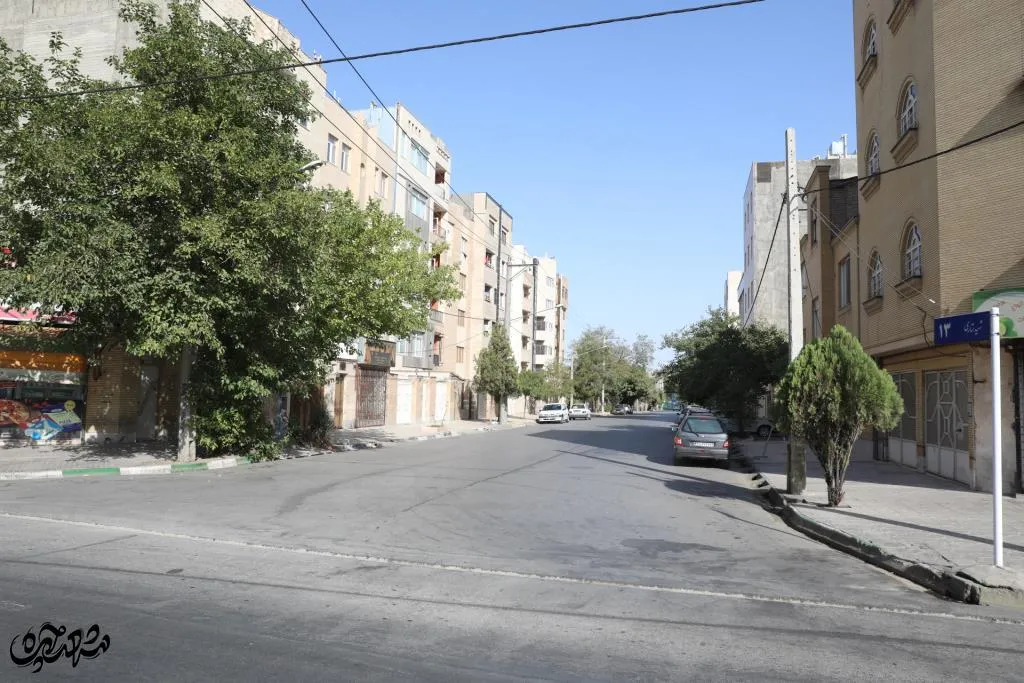 عکس بزرگ بالای صفحه
