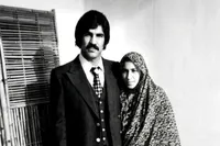 مادربزرگ محله کوی پلیس از تعقیبی می‌گوید که منجر به خواستگاری شد
