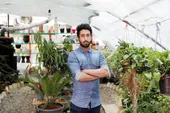 صبر نکنید تا کسی برای شما گل بیاورد