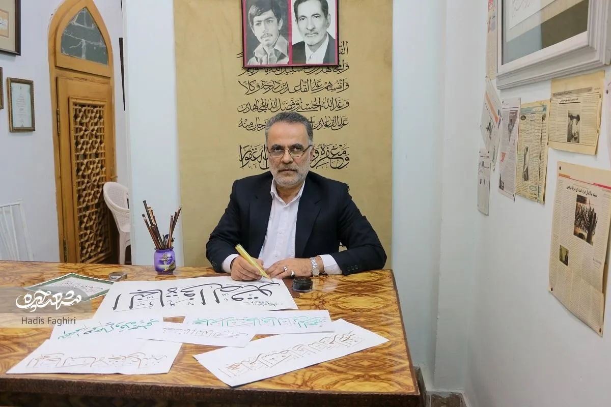 کتیبه‌نویس اماکن مقدس