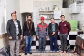 پاکبانان خانه سوخته همکارشان را بازسازی کردند