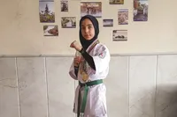 دختر طلایی بهمن