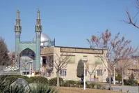 مسجد موسی بن جعفر(ع) پاتوقی صمیمی برای جوانان