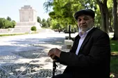 محمود ادیب سال&zwnj;ها ساکن و خادم آرامگاه فردوسی بود