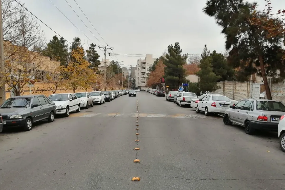 کوچه باغ‌های آلوی فرامرز عباسی
