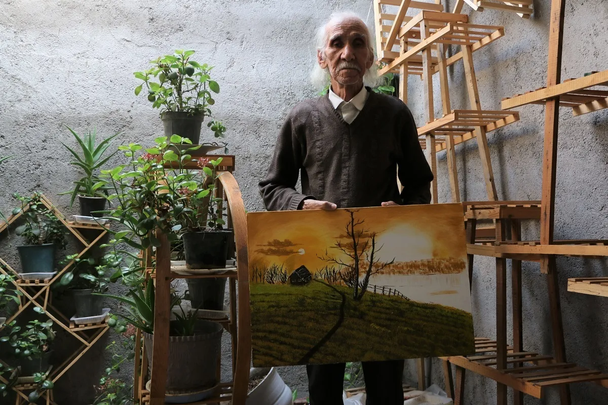 خانه کوچک اسحاق مرادی «تاج محل» اوست