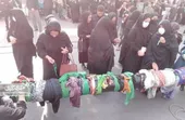 &laquo;علم&zwnj;بندان&raquo; آیین&zwnj; زنان محله طبرسی&zwnj;شمالی در محرم است