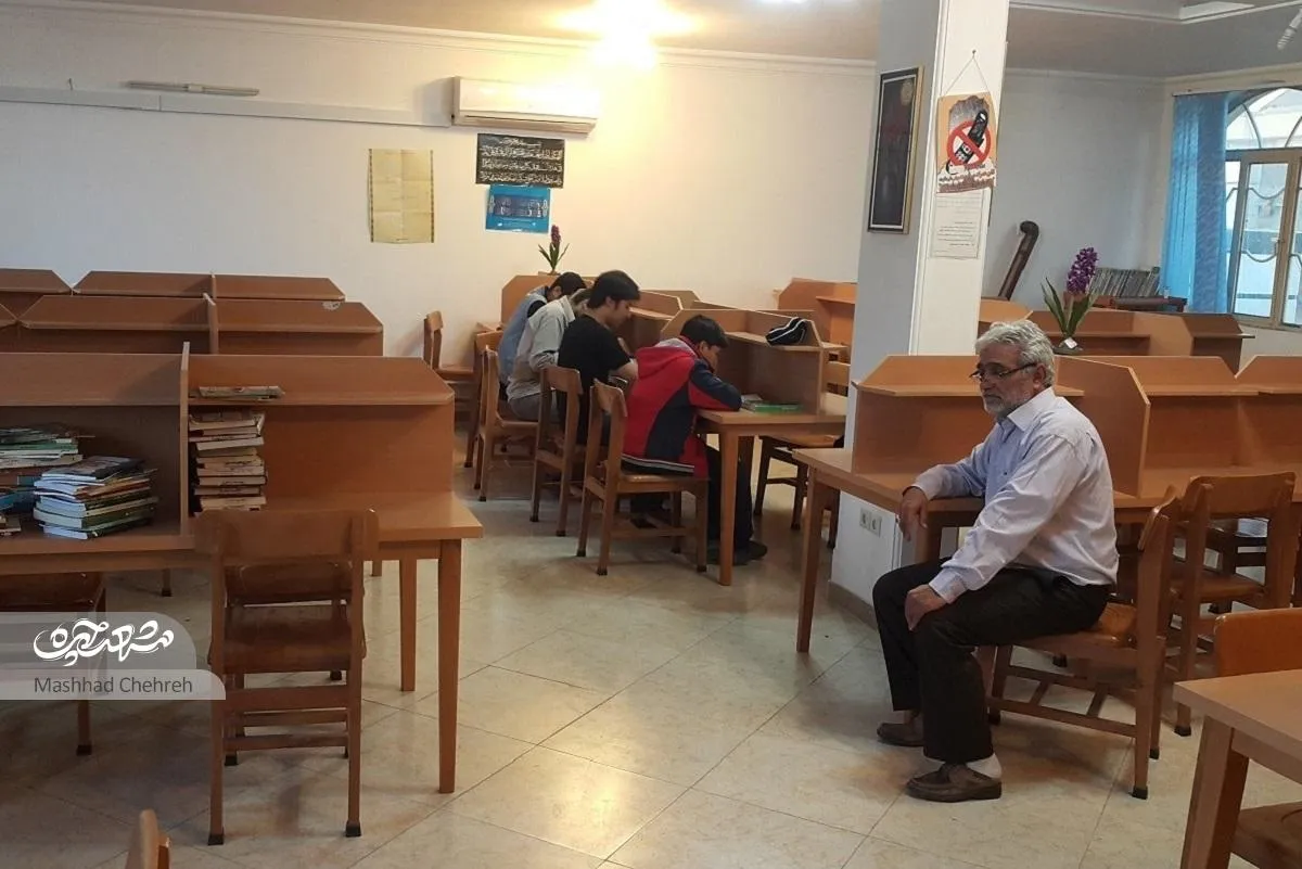 کتابخانه مسجد امیرالمومنین (ع) پاتوق دانش‌آموزان است