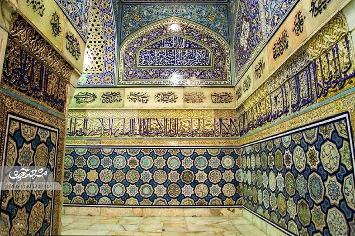 سازندگان و بانیان قدیمی‌ترین کاشی‌های حرم رضوی چه کسانی بودند؟