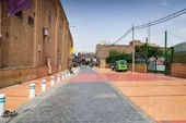 کوچه بازار رضا(ع)، خیابان پرماجرا