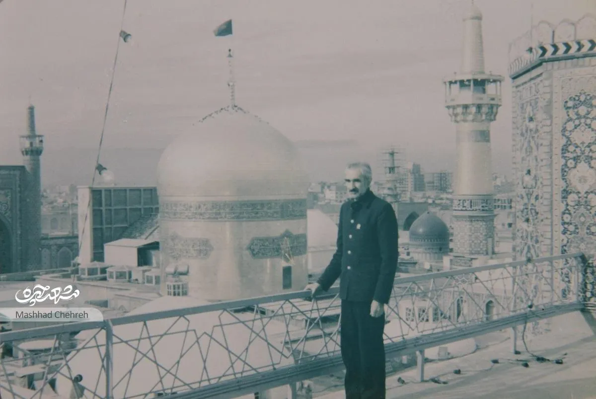 عمر احمد قوام شکوهی در پله‌های نقارخانه گذشت