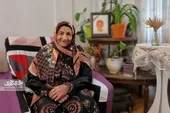 غول سپید برف، پشت در خانه عذرا&zwnj;خانم