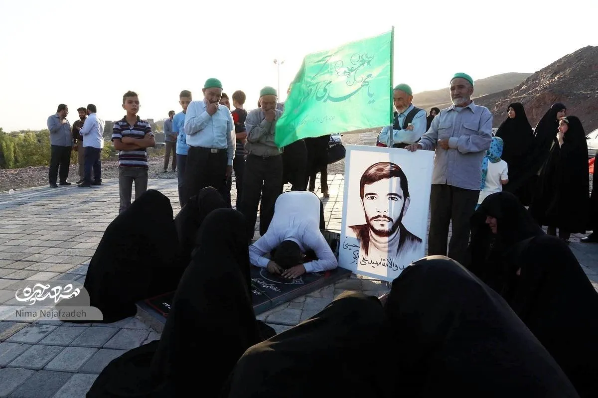 سمیه، بعد از ۳۱ سال پدر شهیدش را ملاقات کرد