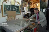 دستان مسعود آقا نرمه شیشه زیاد دارد اما خورده شیشه نه!