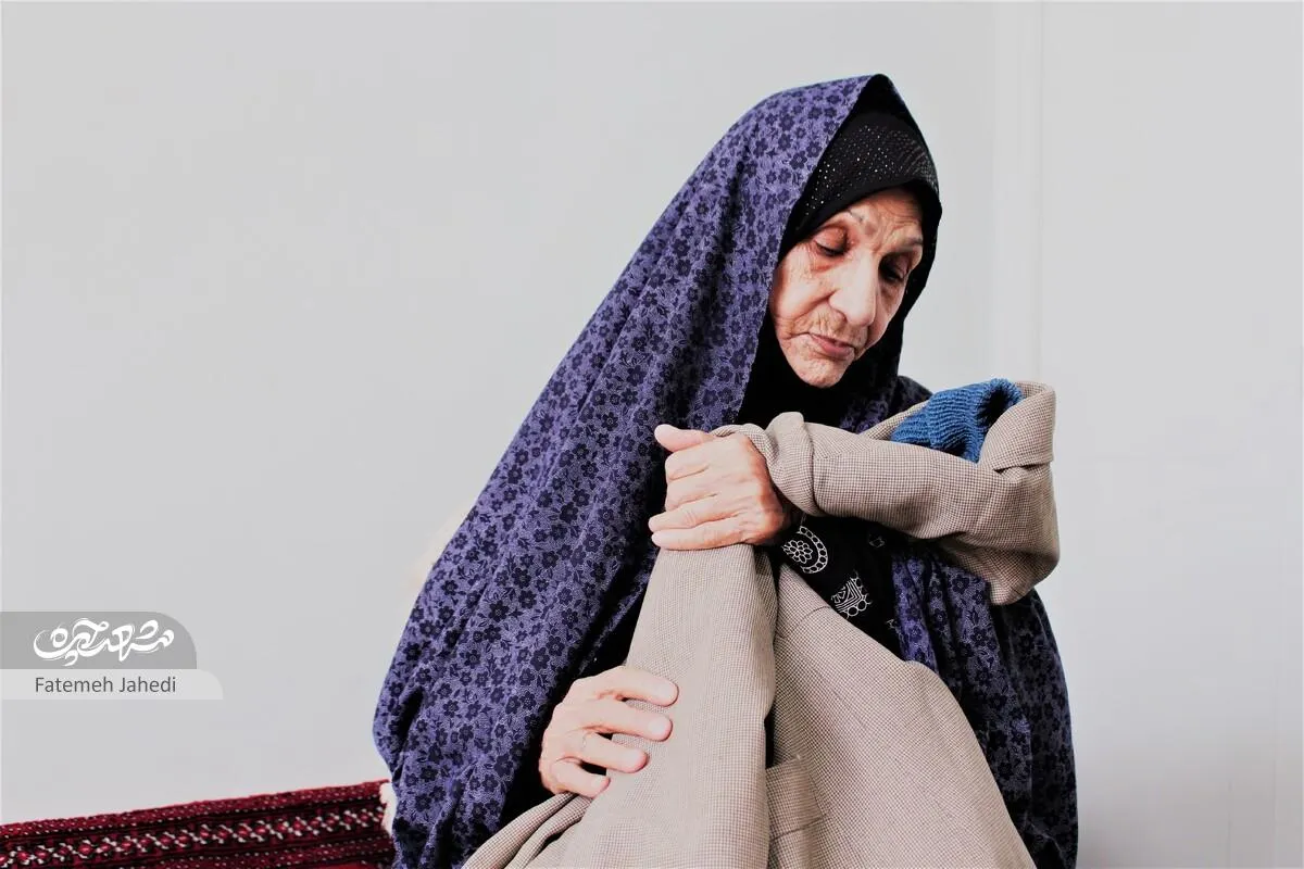 علیرضا نوری قبل از شهادت، عکس مزارش را با لب خندان گرفت