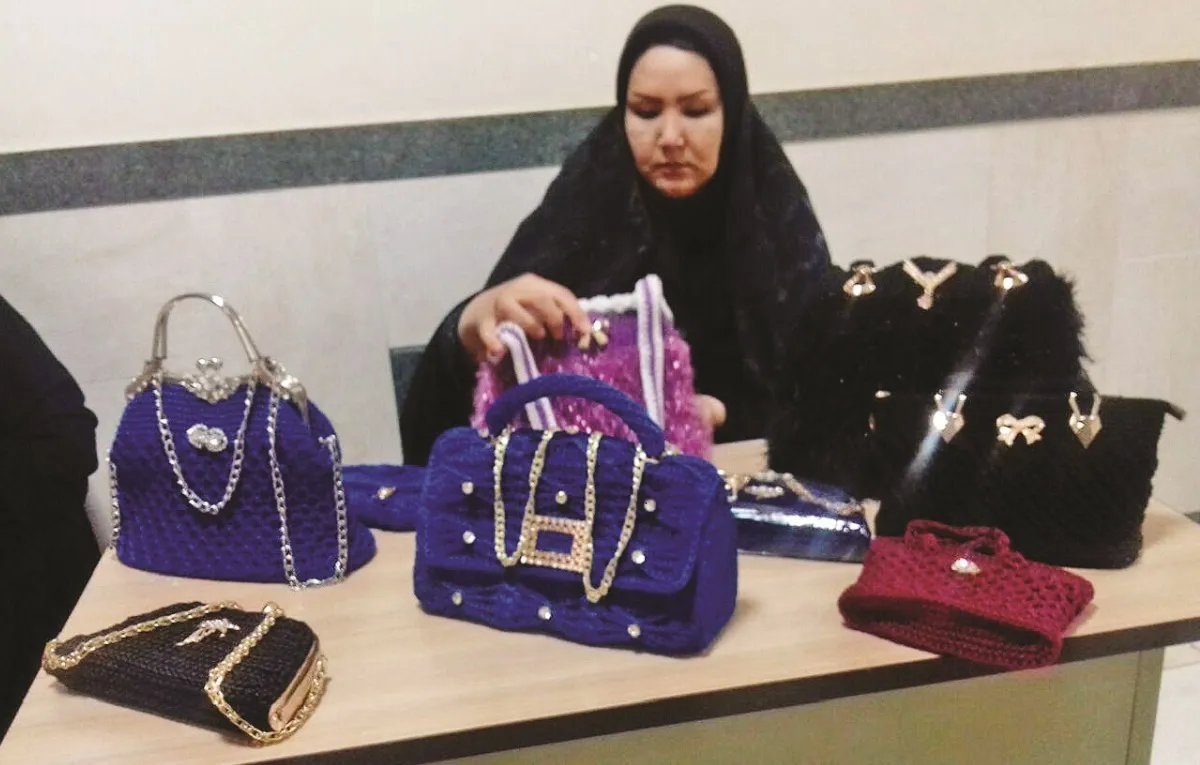 کارآفرینی برای ۴۰۰ زن سرپرست خانوار