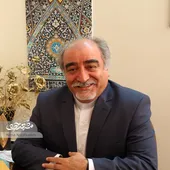 این خانه، نگارخانه&zwnj;ای با ۳۰ هزار عکس است