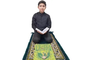 علی‌اکبر کلیدری حافظ پنج‌جزء قرآن