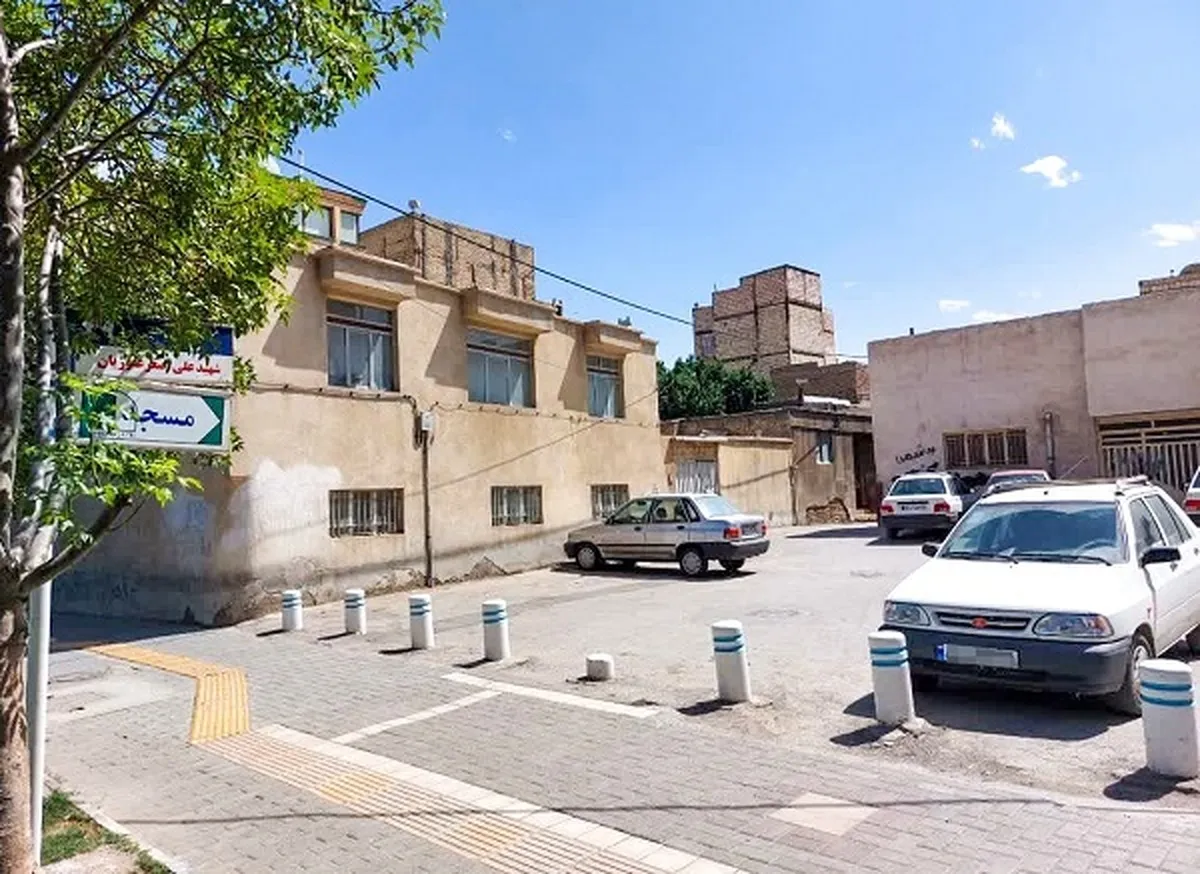 کوچه پشت قلعه