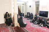 جلسه&zwnj;های قرآن بانوان محله آزادشهر، محفل گره&zwnj;گشا است