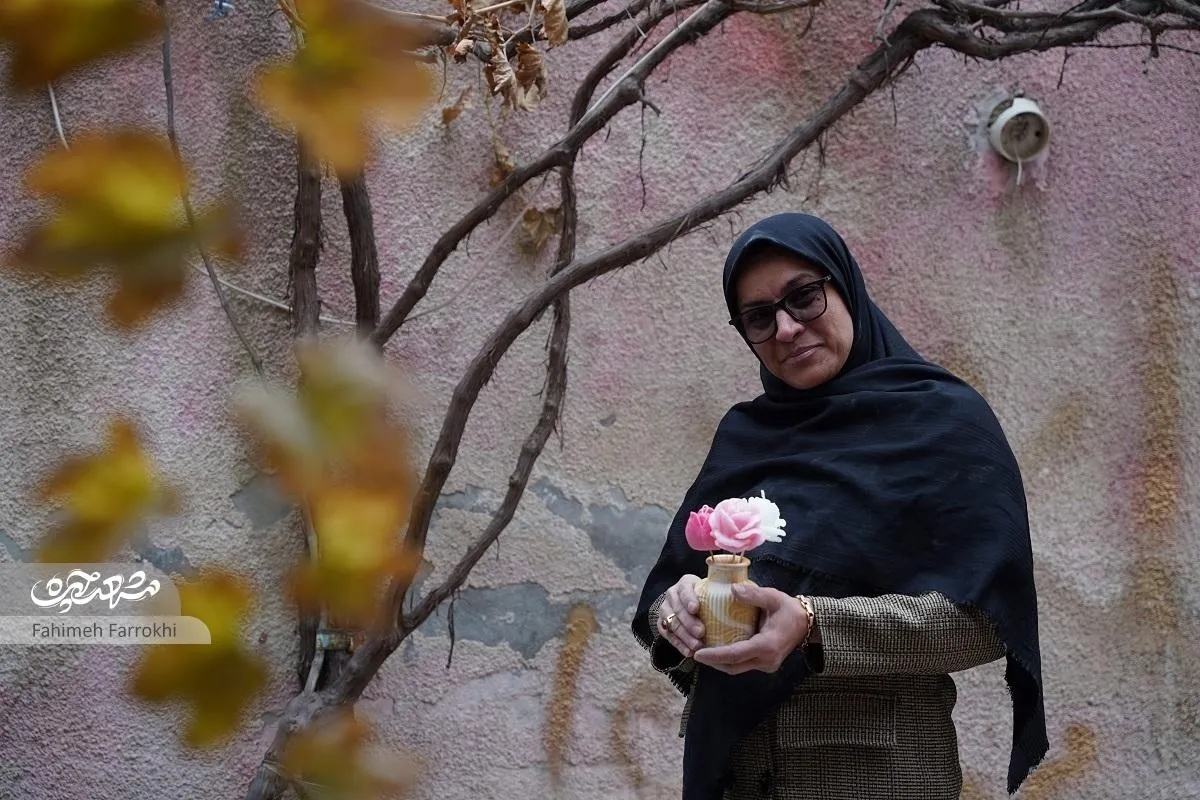 هنرمند محله طبرسی شمالی مهارتش را می‌بخشد