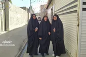 دلداری همسایه برای همسایه در محله مهدی&zwnj;آباد