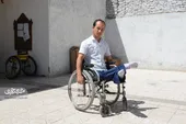 باور سبز پسری که روی دست&zwnj; از برج میلاد بالا رفت
