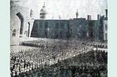احترام نظامی سوگواران حسینی در حرم امام رضا(ع)