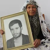 یتیم&zwnj;نوازی شهید سعادت در محله&zwnj;شان شهره بود